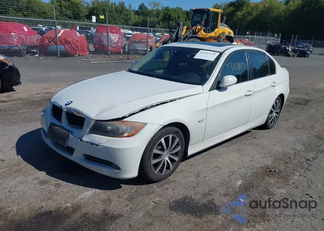2007 BMW 328Xi из США, поврежденный, VIN WBAVC93577KX54114